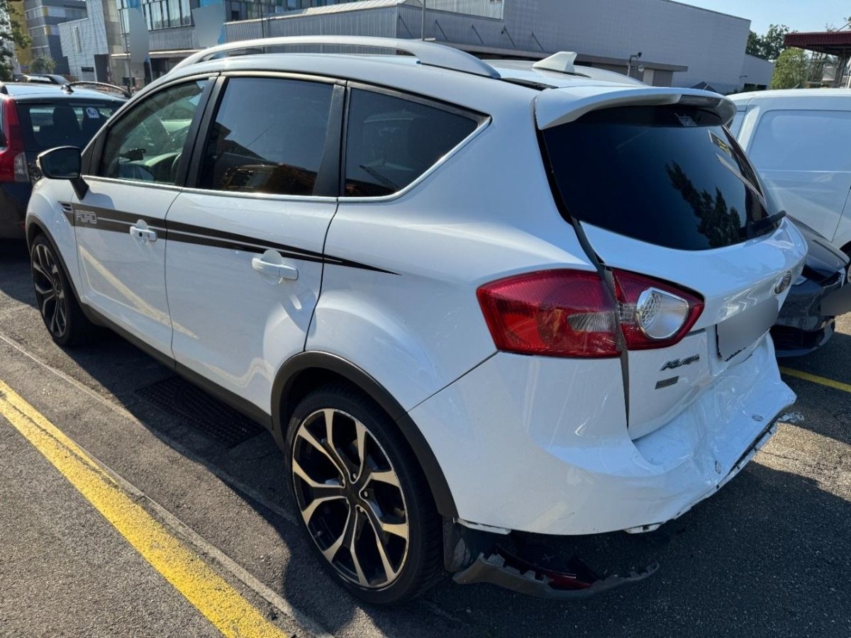 Ford Kuga Titanium 2.5, 200 HP
