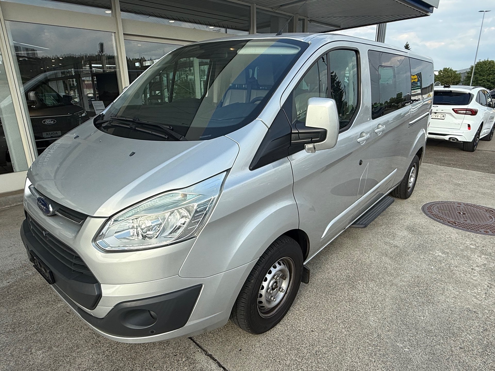 FORD Tourneo Custom