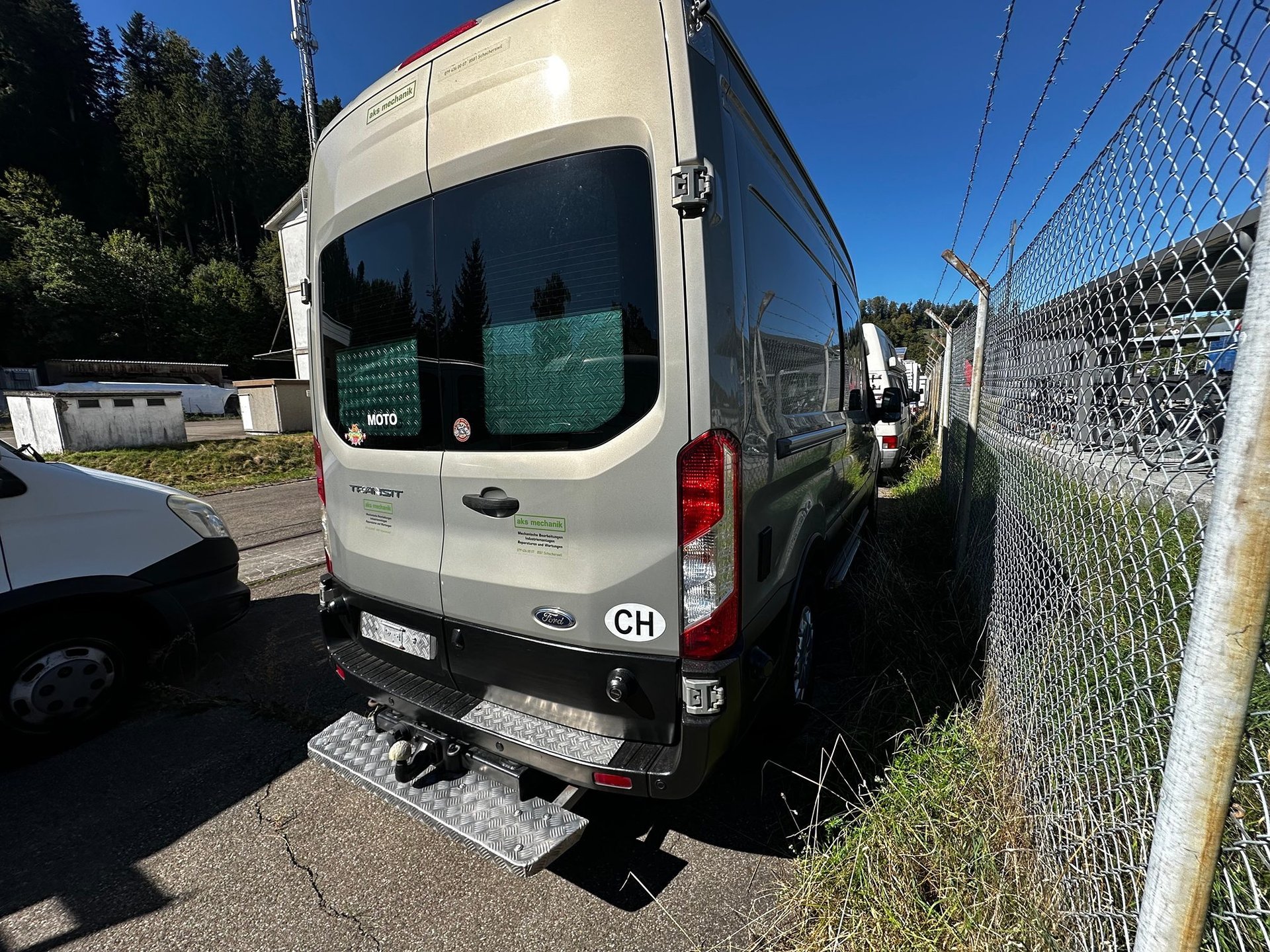 FORD Transit 350L 4x4