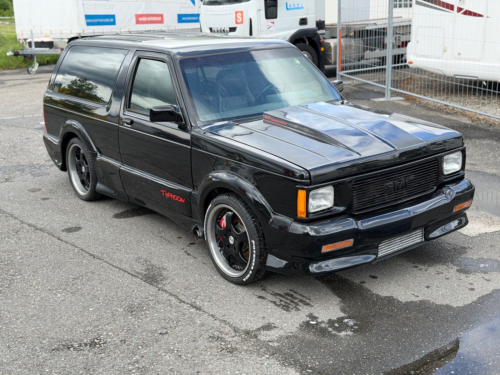 GMC Typhoon