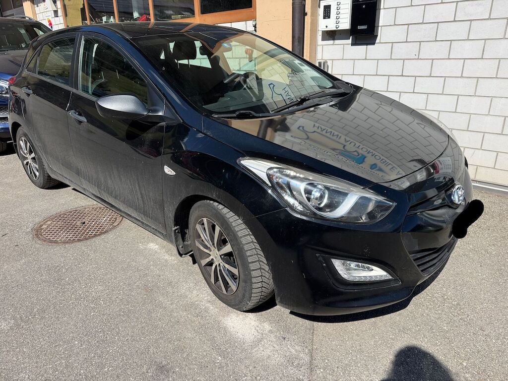 HIUNDAY I30