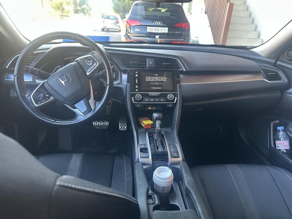 HONDA Civic Sedan 1.5 VTEC Elegance CVT 182PS