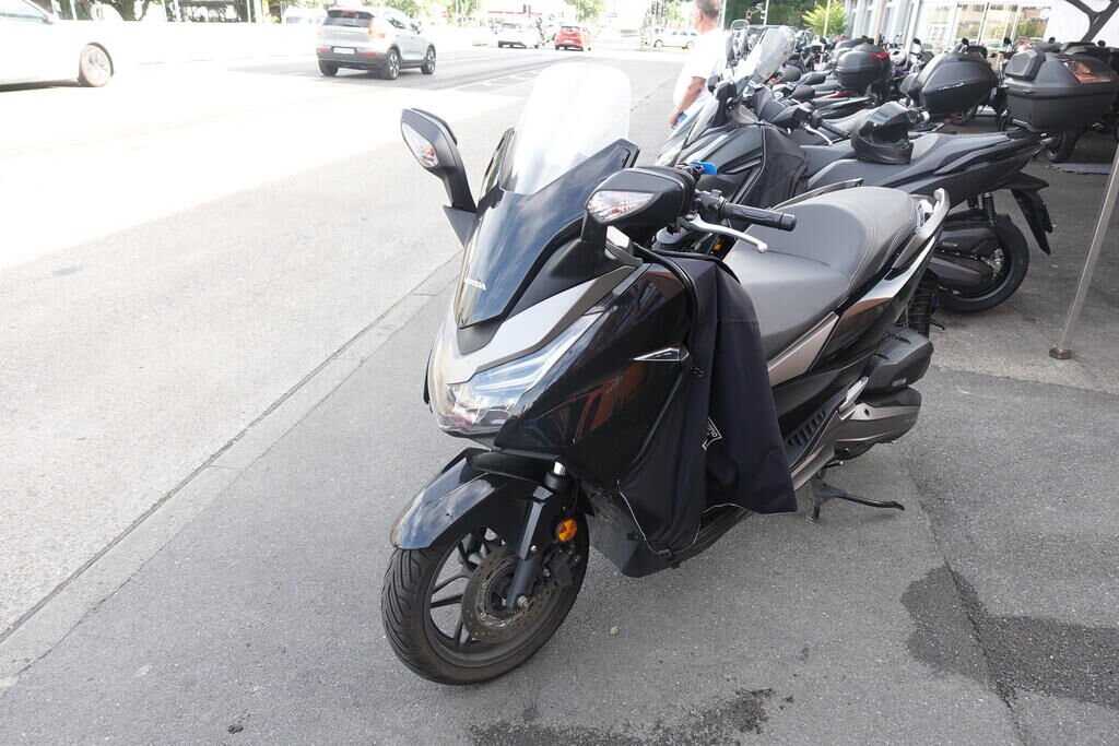 Honda Forza 125