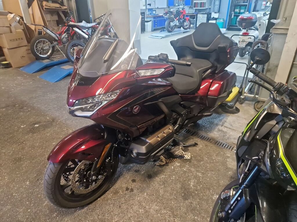 HONDA GL 1800 DCT Goldwing