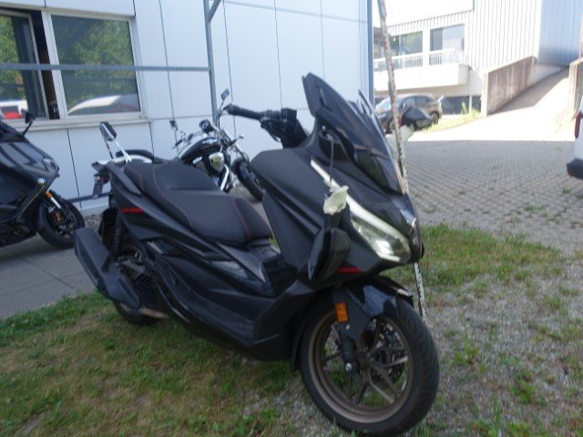 Honda NSS 125 FORZA SPECIAL EDI Scooter