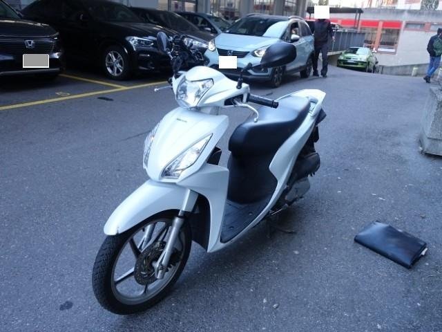 Honda VISION 110 Scooter