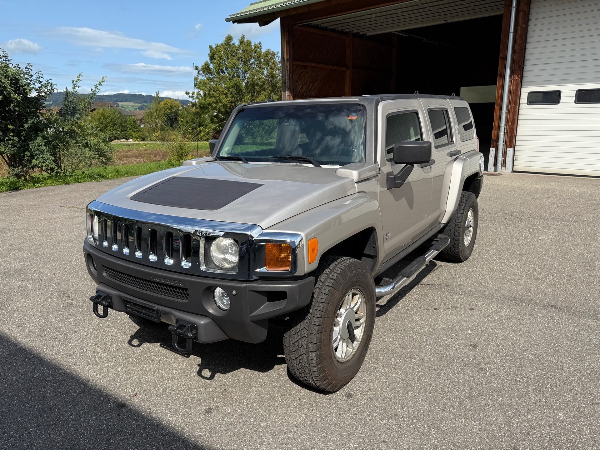 HUMMER H3