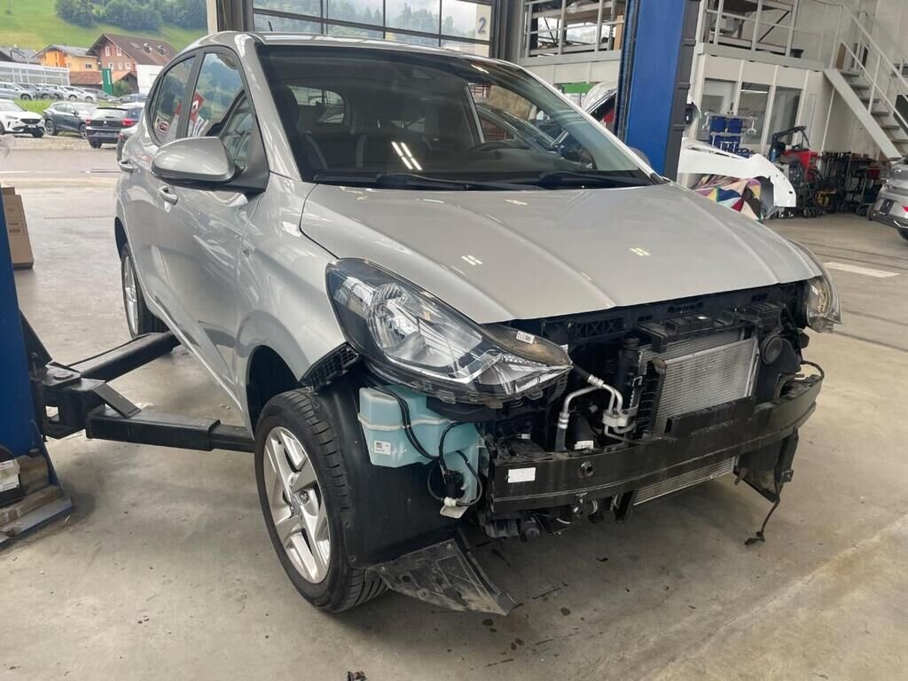 HYUNDAI i10 1.2 Amplia