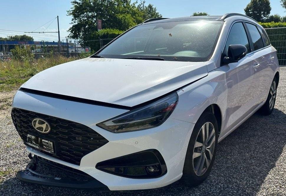 HYUNDAI i30 WAGON Modell 2024- i30 Wagon 1.5 T-GDi Amplia 1.5, 140 HP