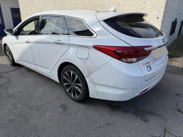 Hyundai i40 Wagon 1.7 CRDi 141 Amplia