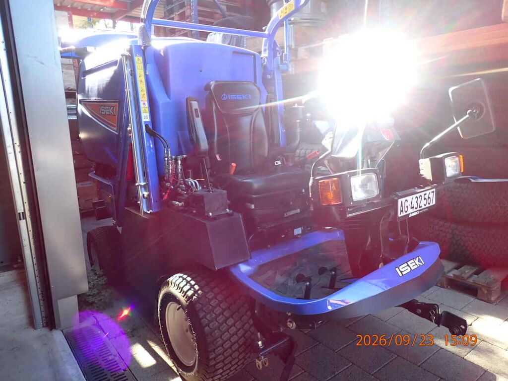 ISEKI SF 551