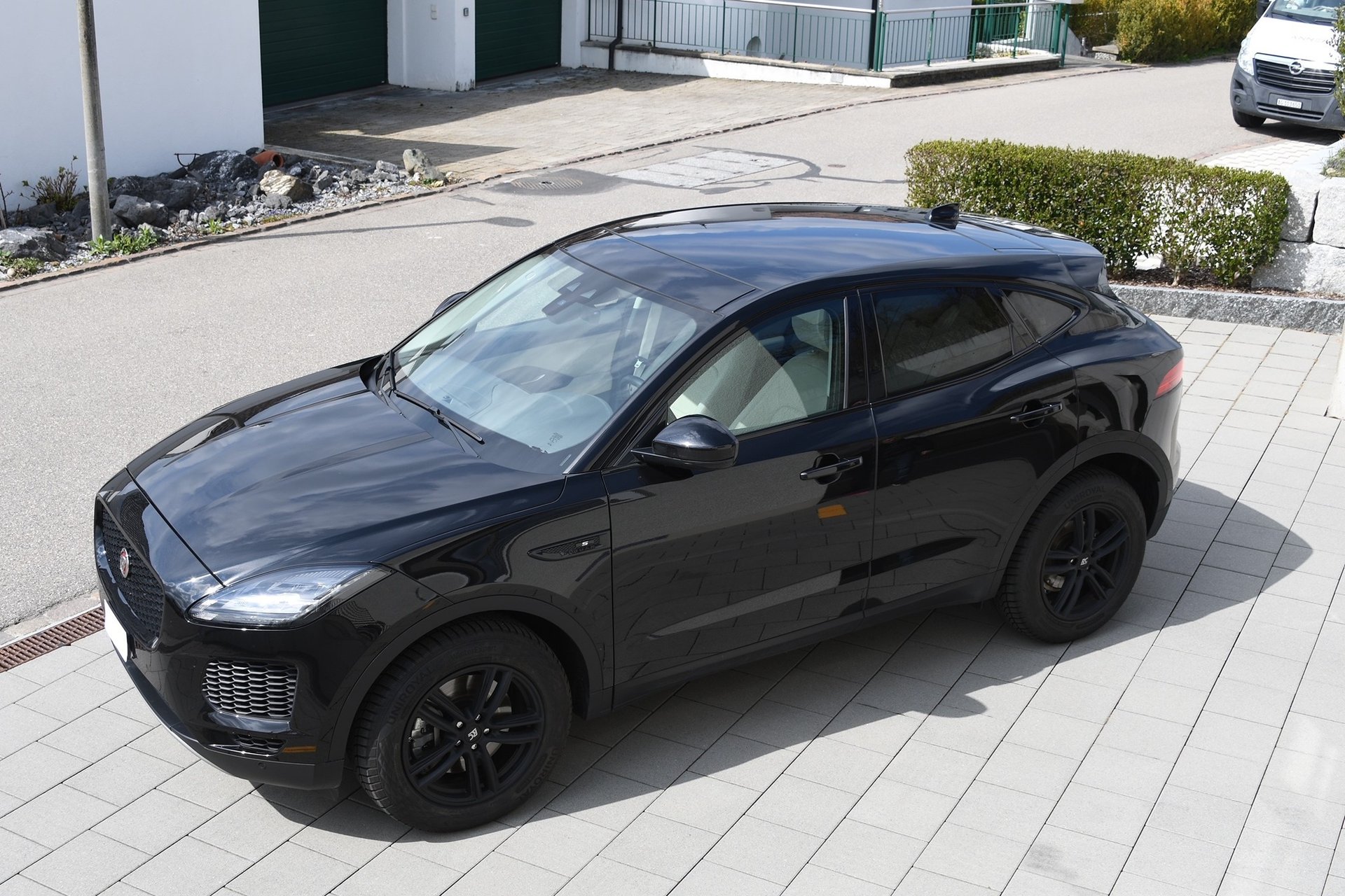 JAGUAR E-Pace P200 AWD