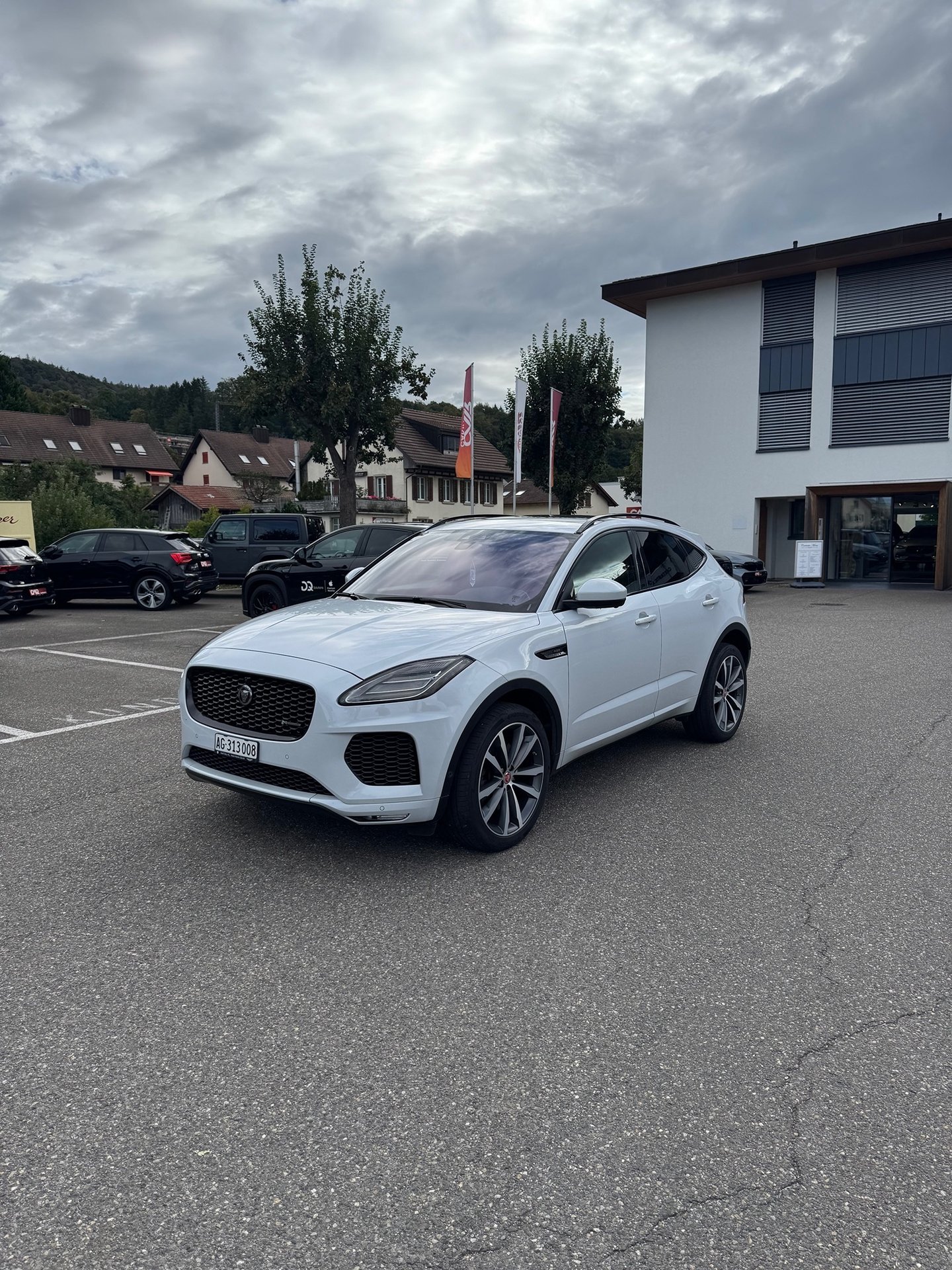 JAGUAR E-Pace P300 AWD