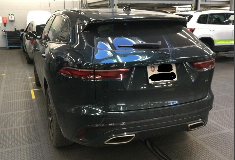 Jaguar F-Pace P400