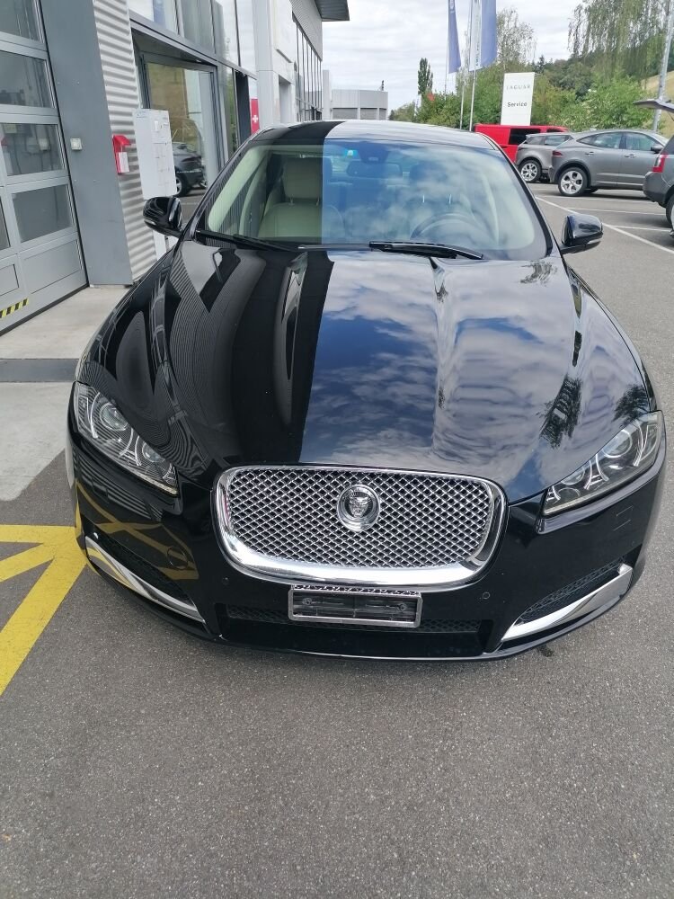 Jaguar XF