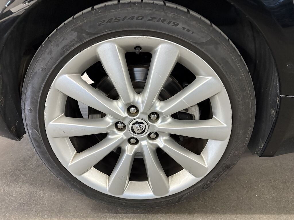 Jaguar XF 3.0 V6 D Luxury