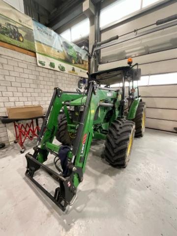 John Deere 5075 E