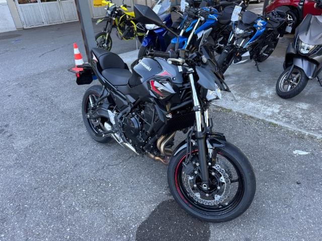 Kawasaki Z650 .
