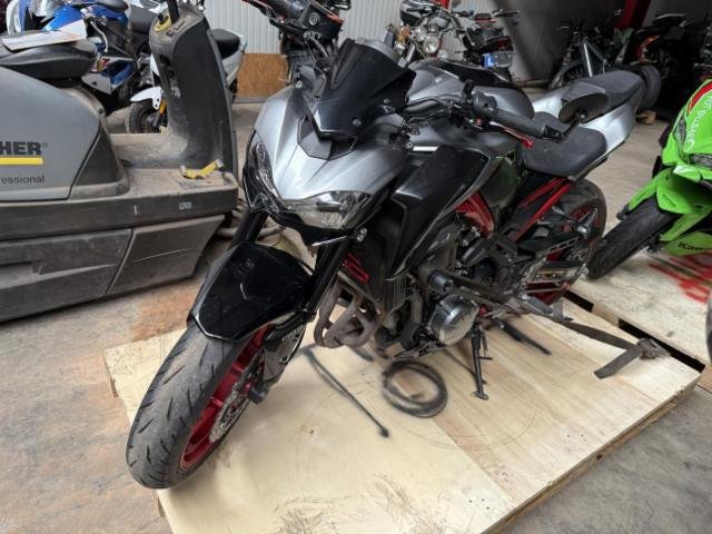Kawasaki Z900 (35 kW) ABS