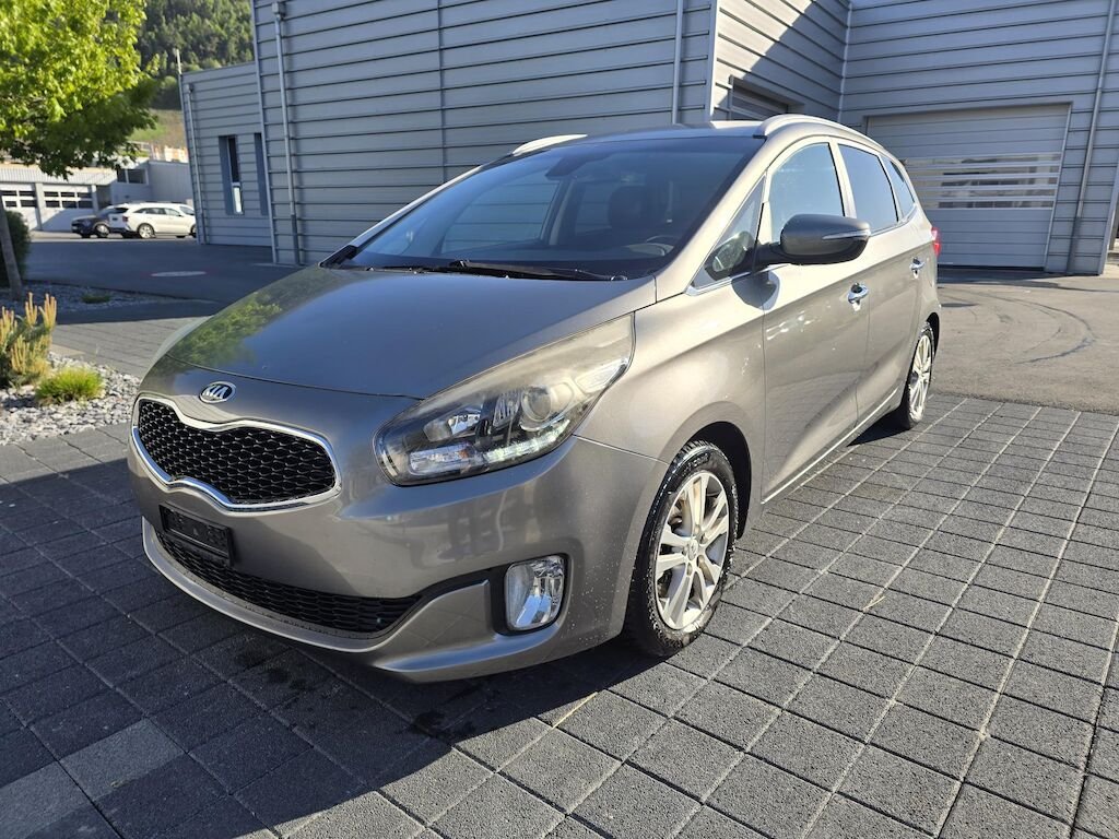 Kia Carens  1.7 CRDi Trend