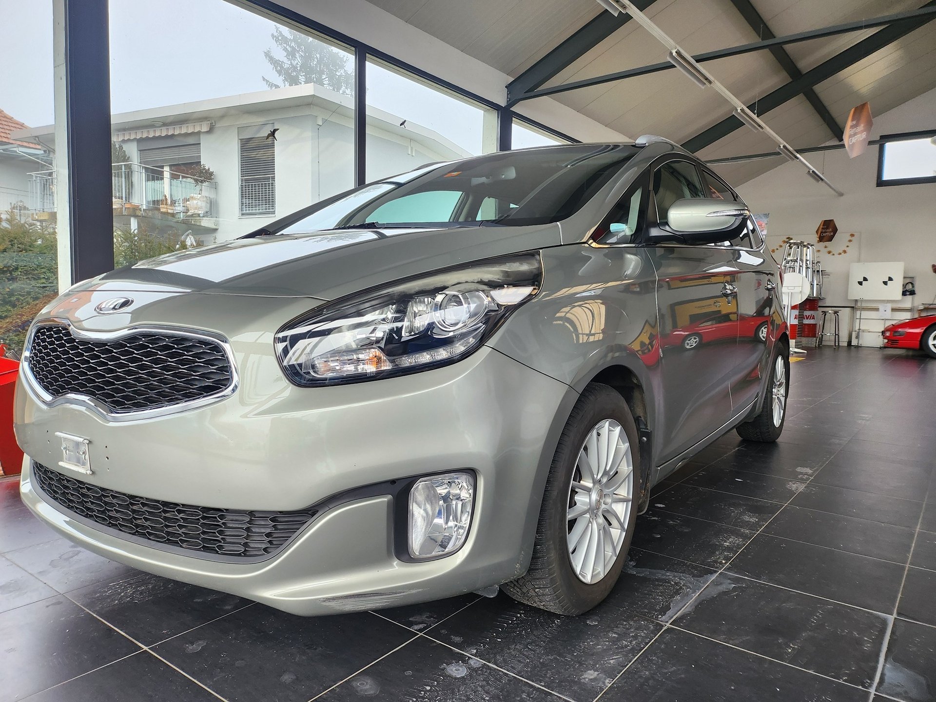 KIA Carens IV