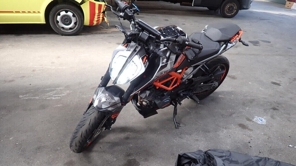 KTM 125 Duke (2024 ->)