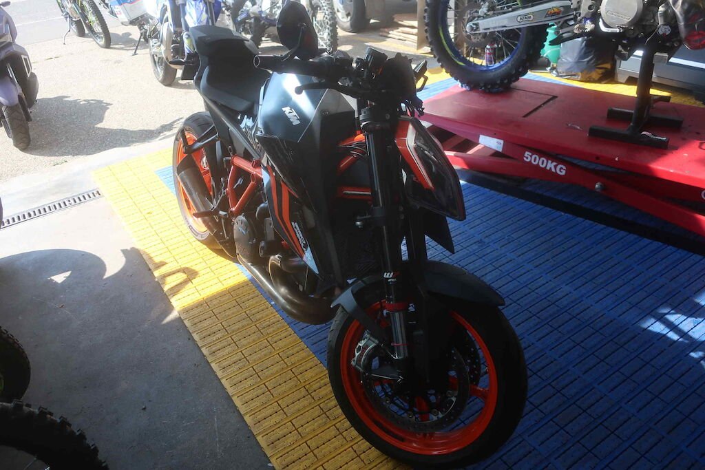 KTM 1290 Super Duke R