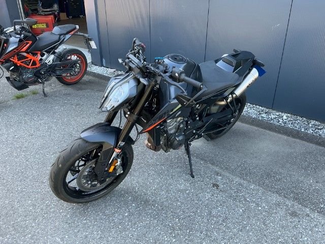 KTM 890 DUKE L (35KW) x