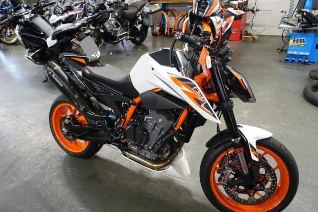 KTM 890 Duke R ABS 002 890 Duke R