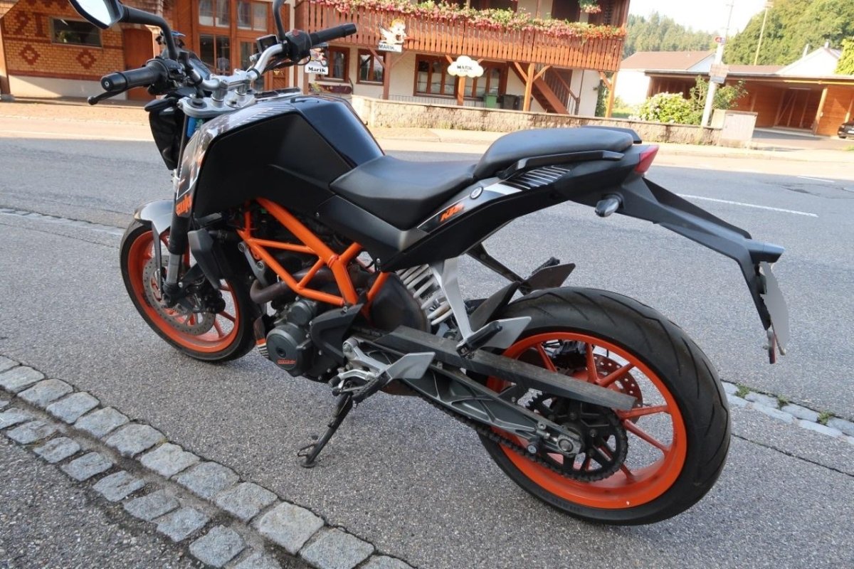 KTM Duke 390 390 Duke ABS, 44 HP