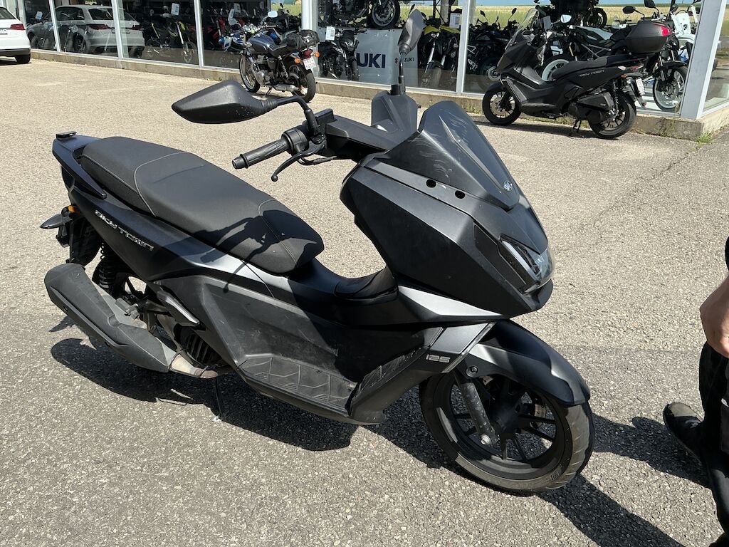 Kymco Sky Town 125
