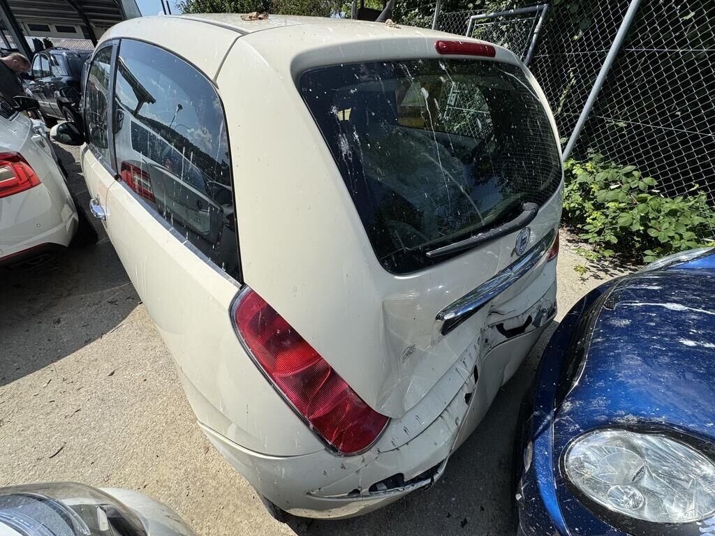 Lancia Ypsilon 1.2 16V