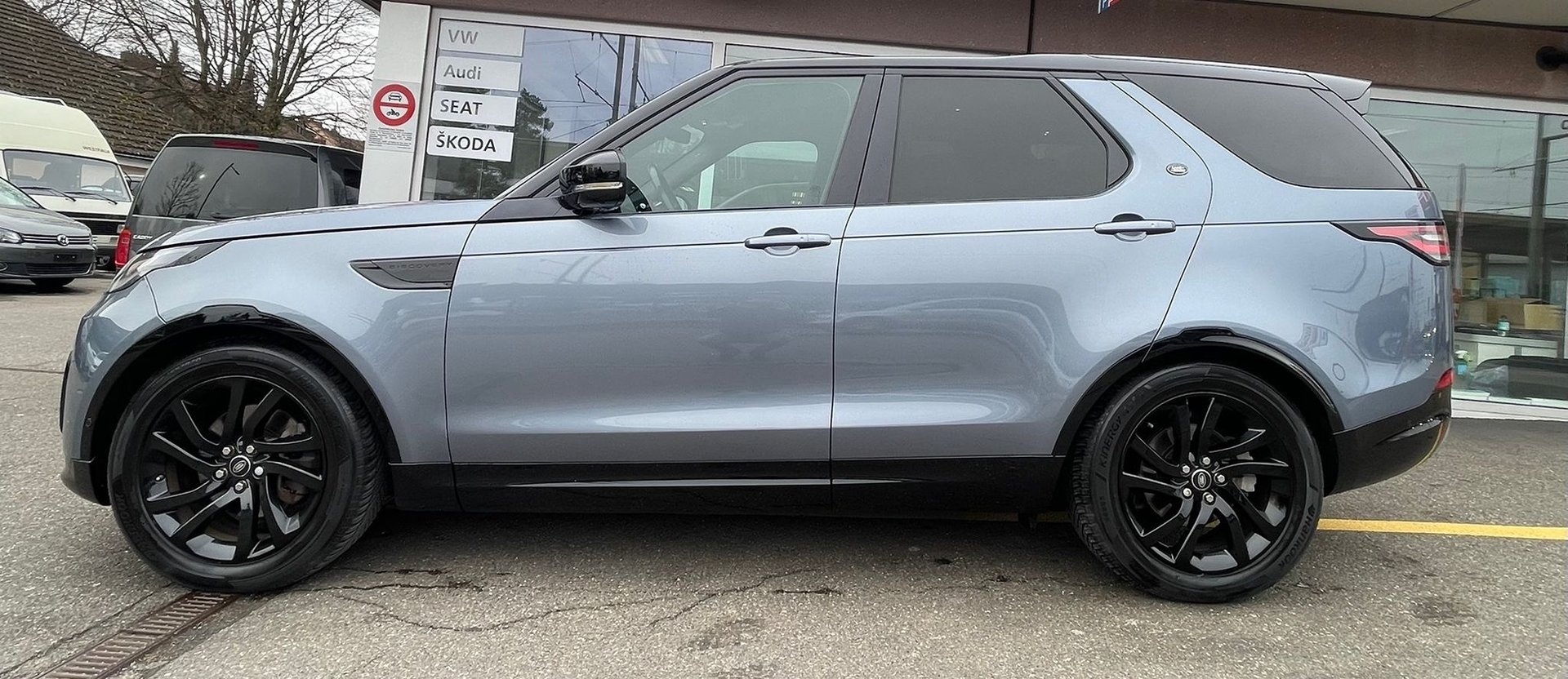 LAND ROVER Discovery 3.0 SDV6 HSE Luxury Automatic 7-Sitzer alle Land Rover Service MFK 05.2.26