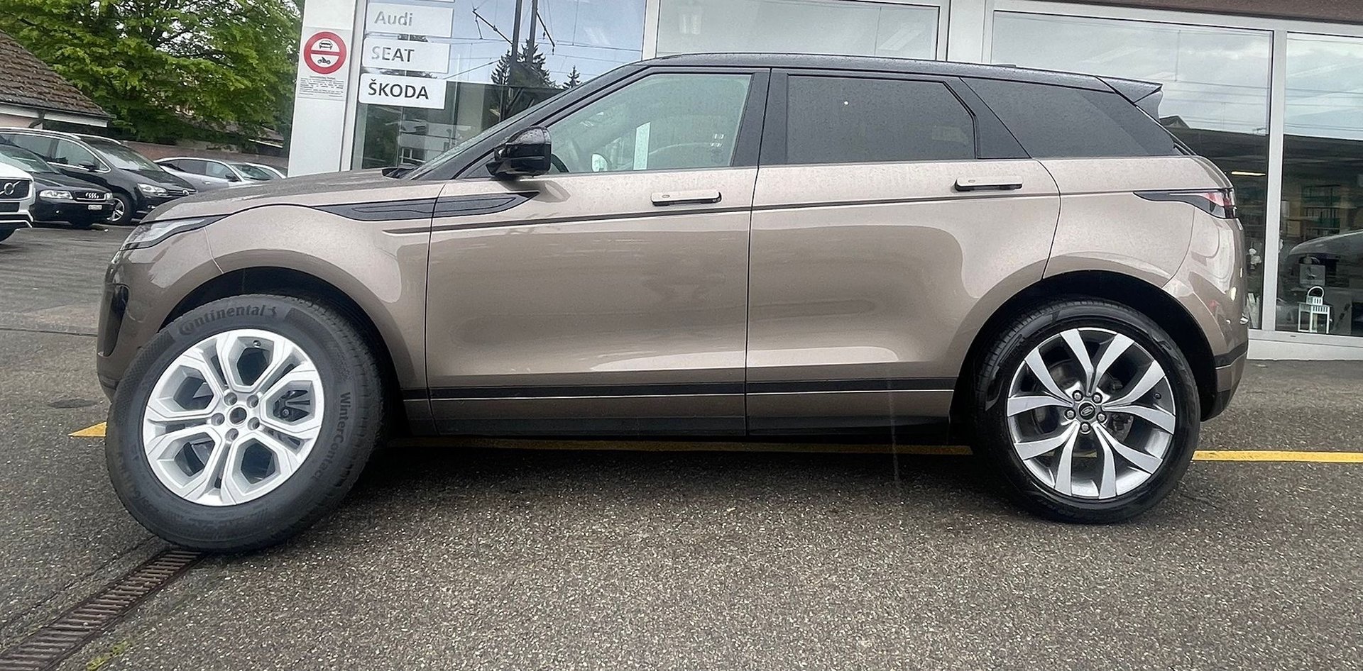 LAND ROVER Evoque D180 AWD nur Land Rover Service 