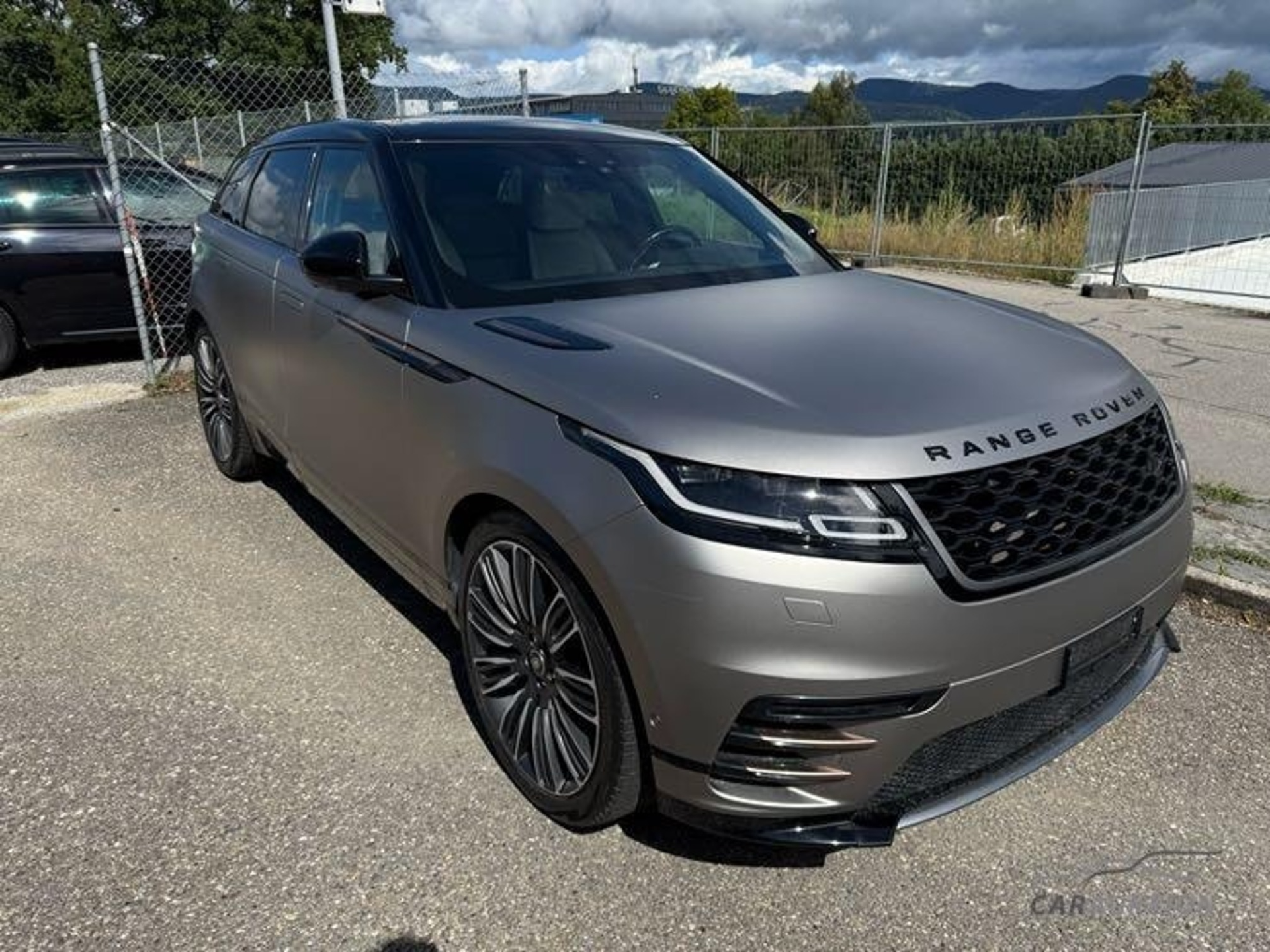 LAND ROVER RR Velar P380