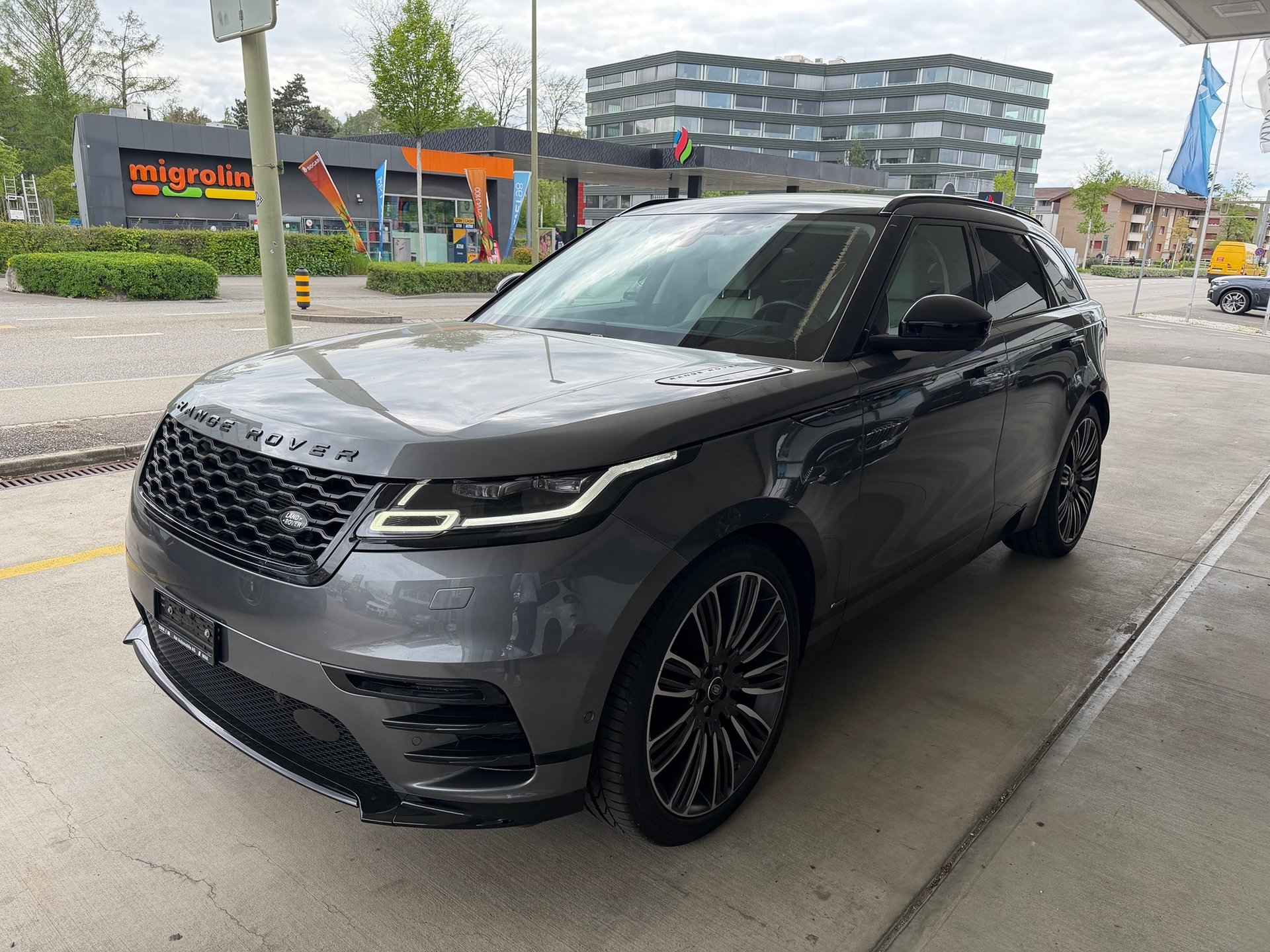 LAND ROVER RR Velar P380