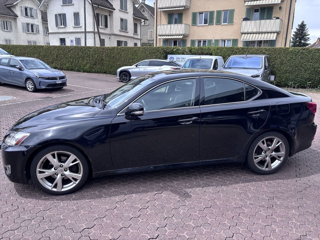 Lexus IS 250 höchste Ausführung mit Mark Levinson