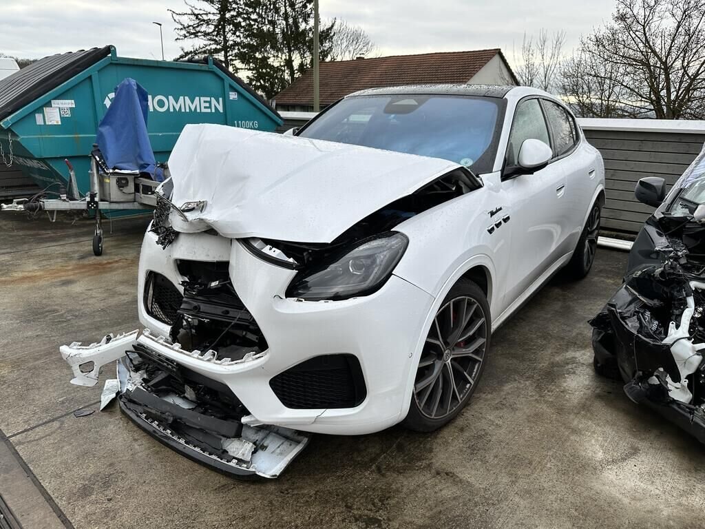 Maserati Grecale 2.0 Hybrid Modena