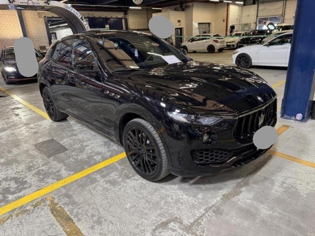 Maserati Levante 3.0 V6 S Essence