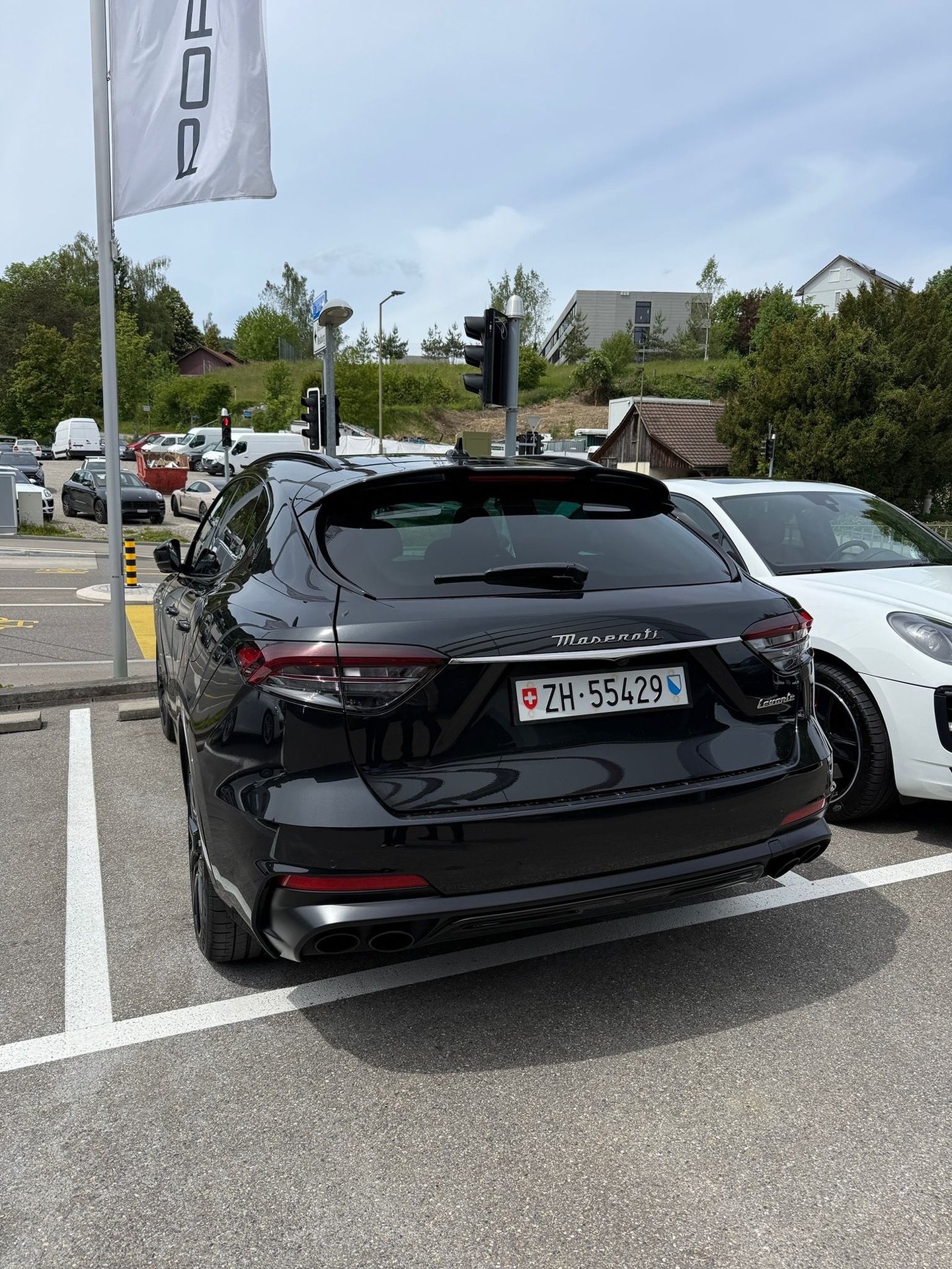 MASERATI Levante S