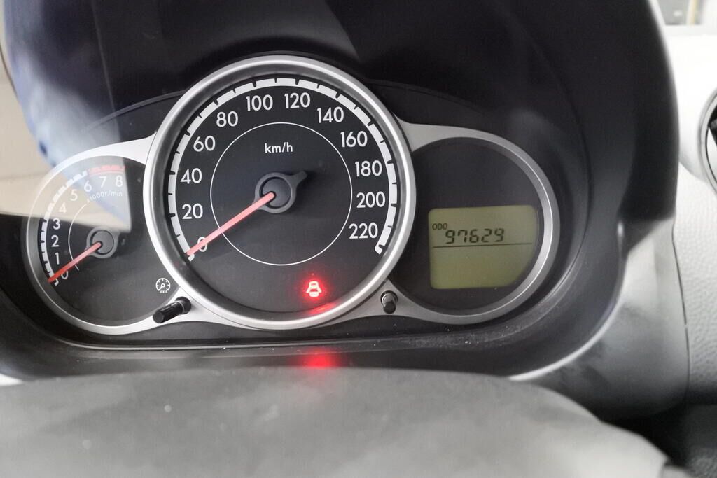 Mazda 2 1.3    Exclusive