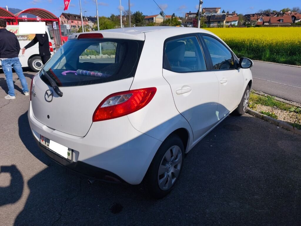 MAZDA 2 1.3i 16V Exclusive