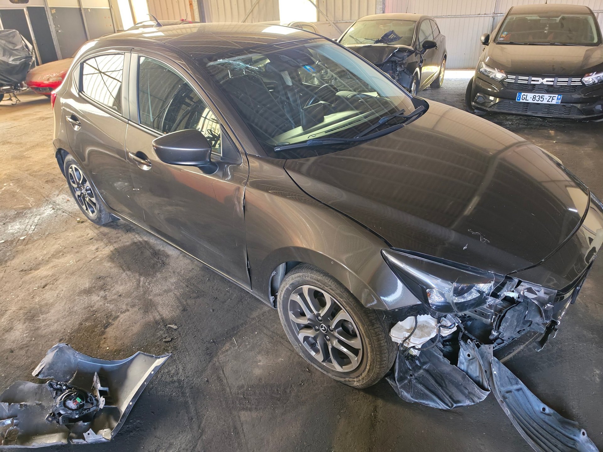 MAZDA 2 SkyG 90 AT