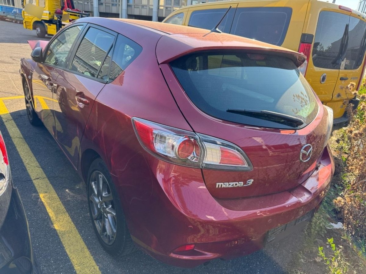MAZDA 3 1.6 16V Motion, 105 HP
