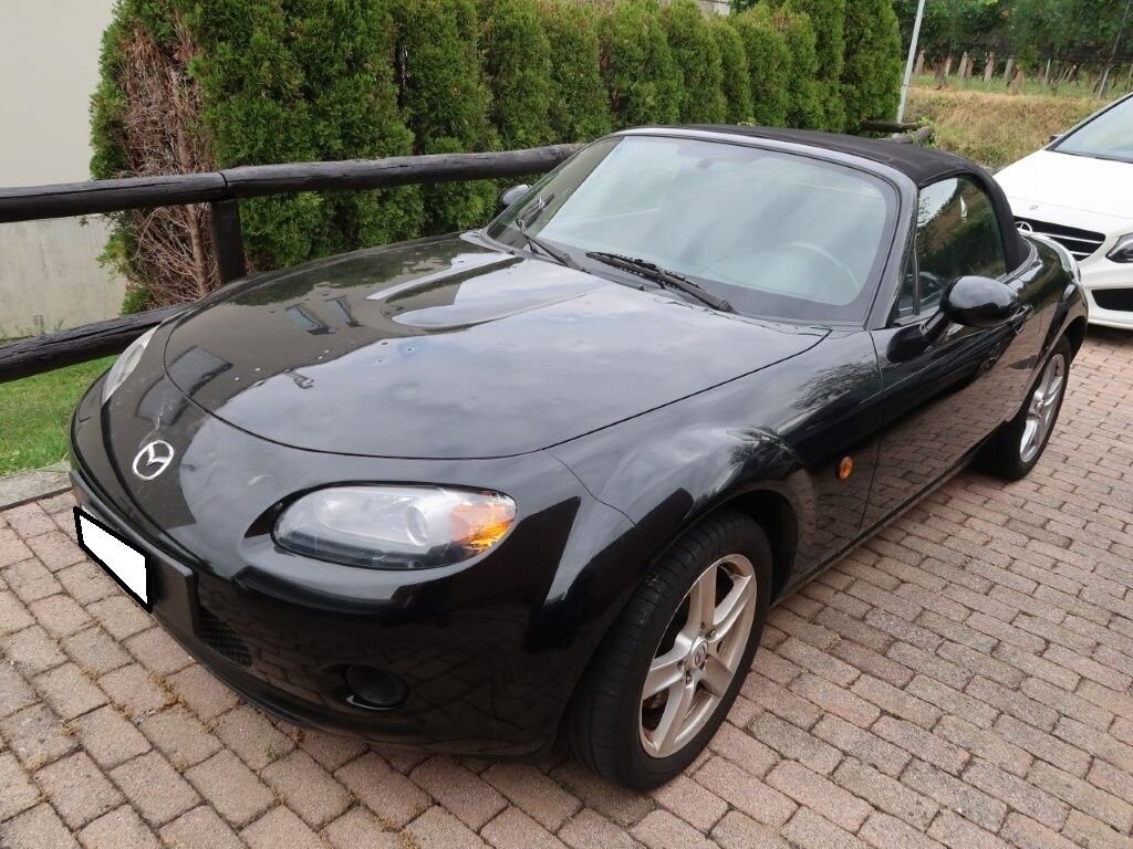MAZDA MX-5 2.0i 16V Exclusive