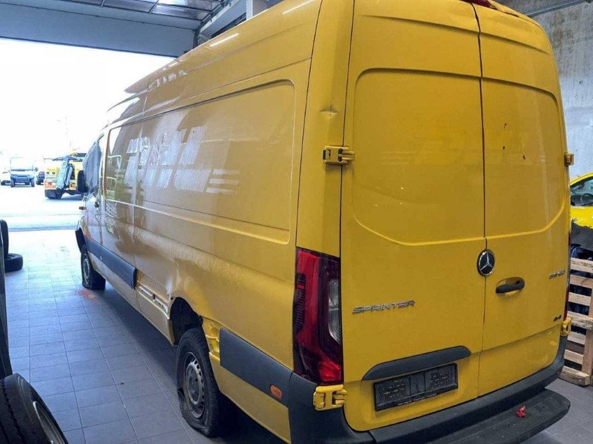 MERCEDES-BENZ 316 CDI Lang 4x4, 163 HP