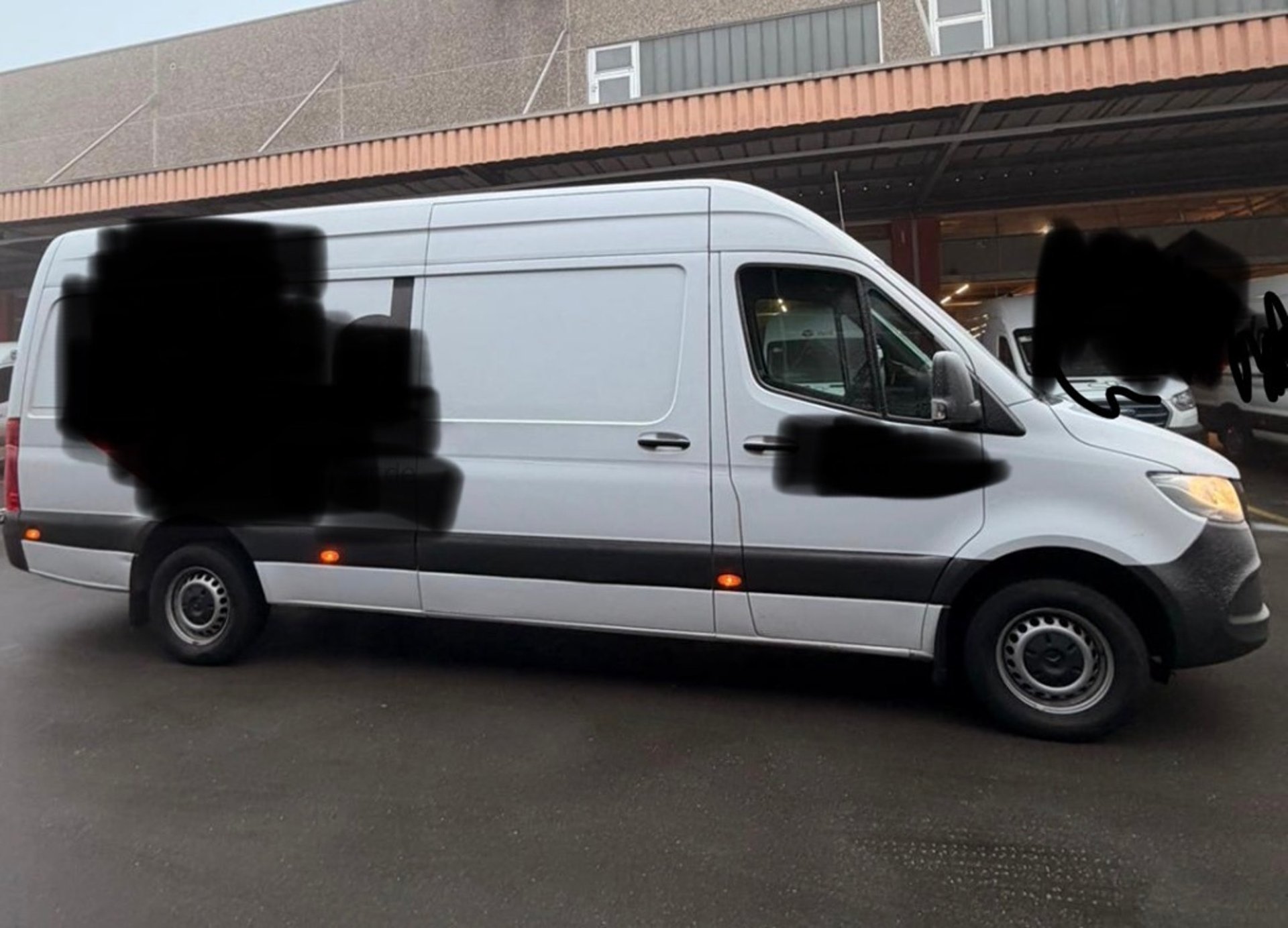 MERCEDES-BENZ 317 CDI