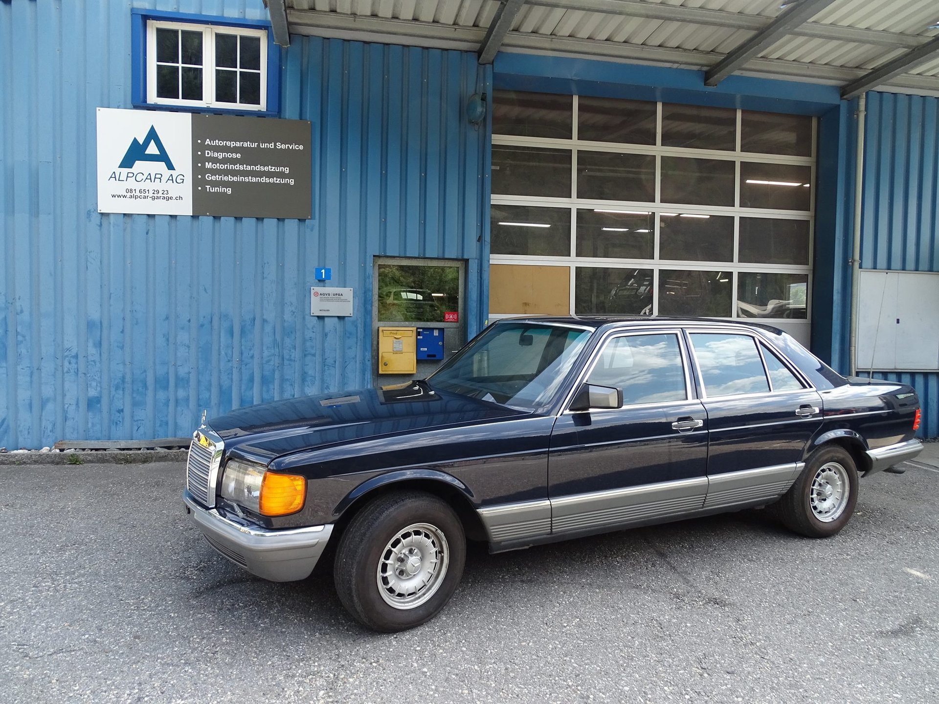 MERCEDES-BENZ 380SE