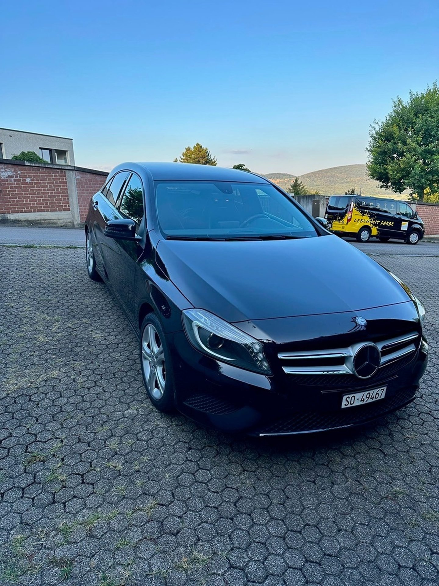 MERCEDES-BENZ A 200