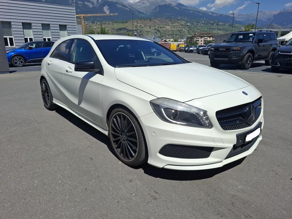 Mercedes Benz A 250  AMG Line